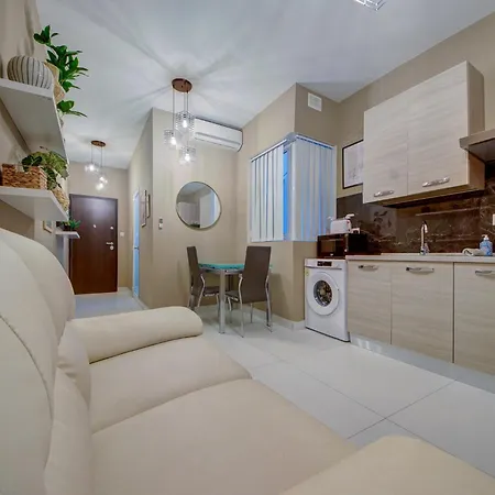 Fully Equipped 1br With Wifi & Ac In By 360 Estates Gzira