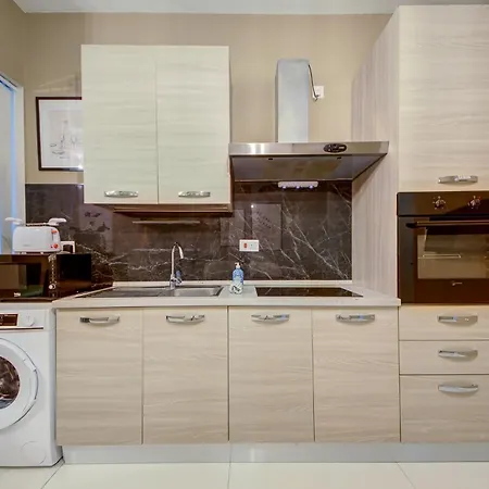 Fully Equipped 1br With Wifi & Ac In By 360 Estates Gzira